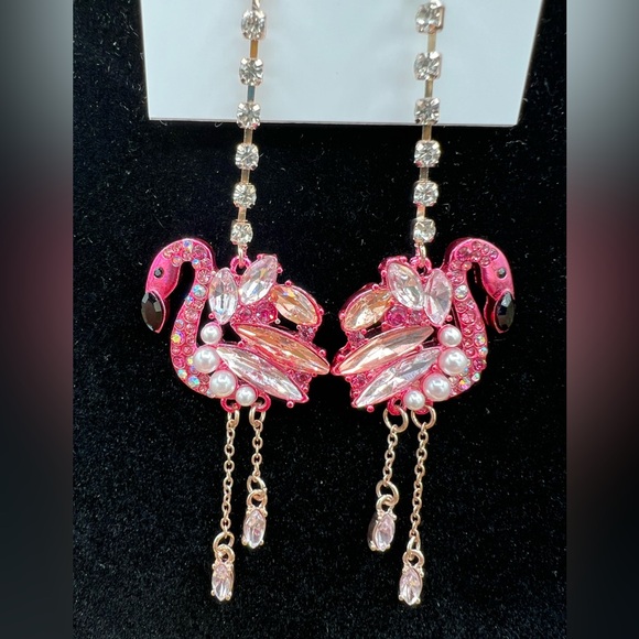 Betsey Johnson NWT  Pink Rhinestone Flamingo Drop Earrings (J013) - Picture 5 of 6
